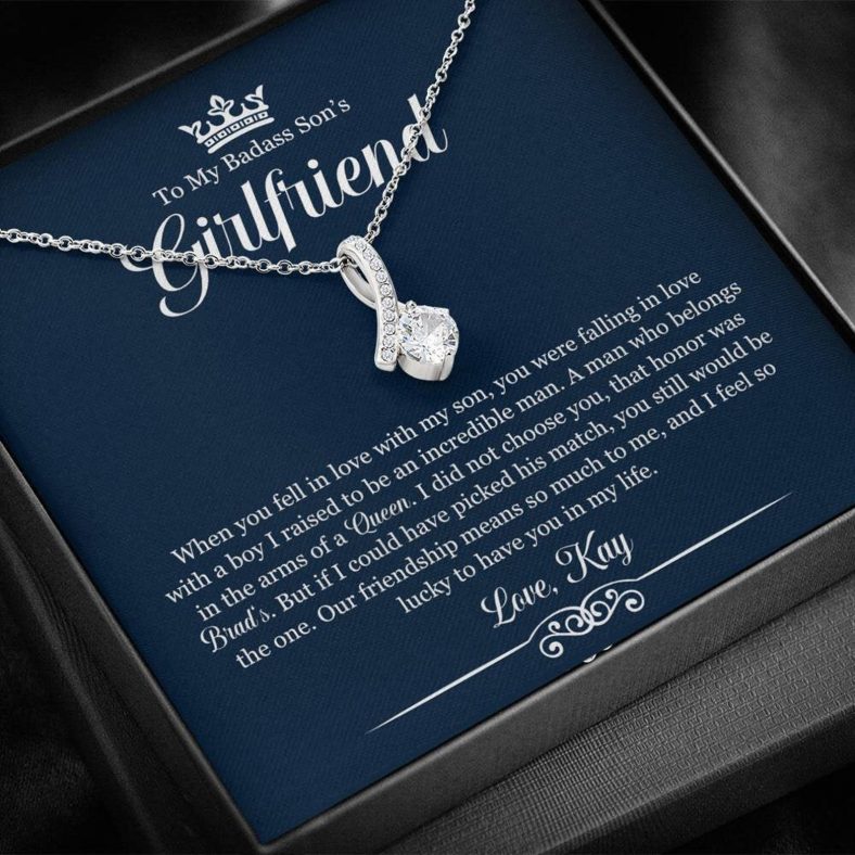 Unique Gifts for Your Son’s Girlfriend or Significant Other - Gifter World