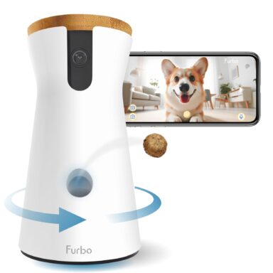 Pet Treat Tossing Camera